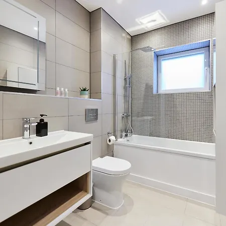 The Wembley Park Gem - Lovely 2Bdr Flat With Balcony Londres Exterior foto