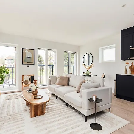 The Wembley Park Gem - Lovely 2Bdr Flat With Balcony Londres Exterior foto