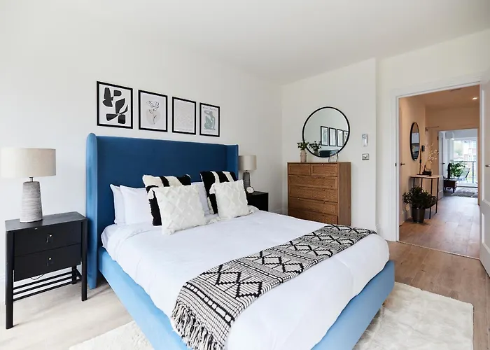 The Wembley Park Gem - Lovely 2Bdr Flat With Balcony